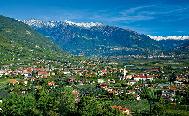 Lana presso Merano, vista col Gruppo di Tessa